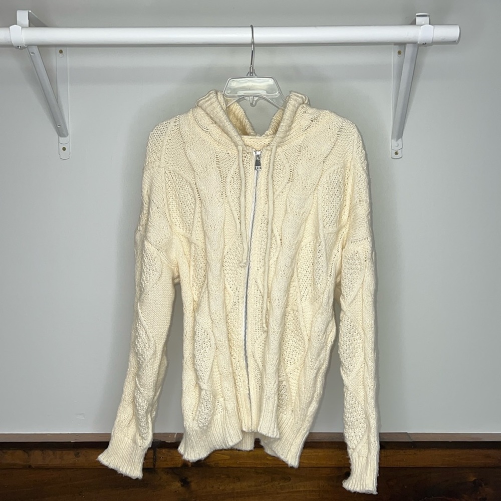 Cream Knit Zip Up Hooded Sweater‎ Cardigan- M/L